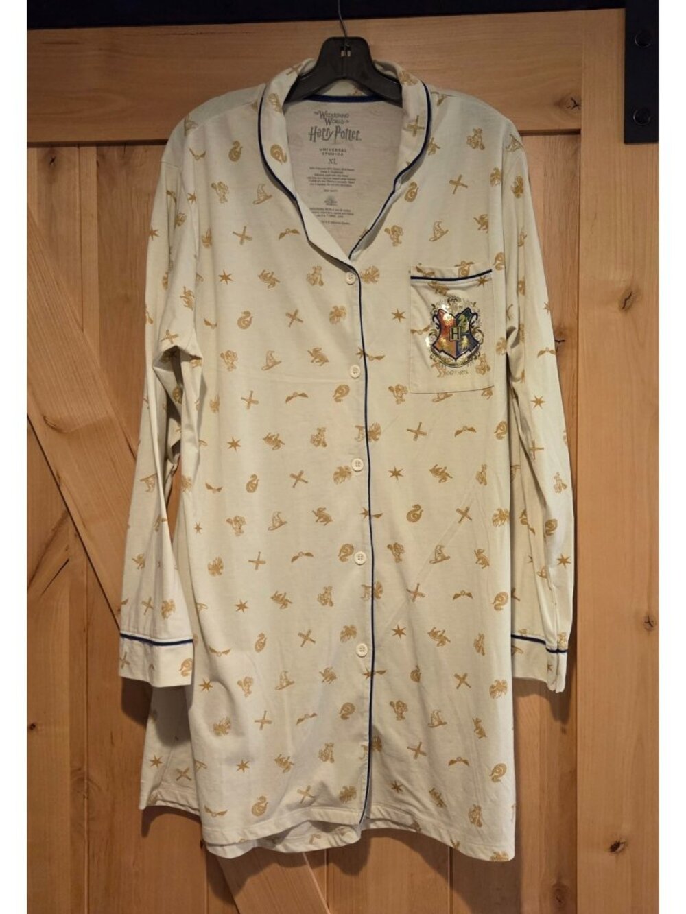 Wizarding World of Harry Potter Women's XL Button-Up Collared Pajama Top Crest